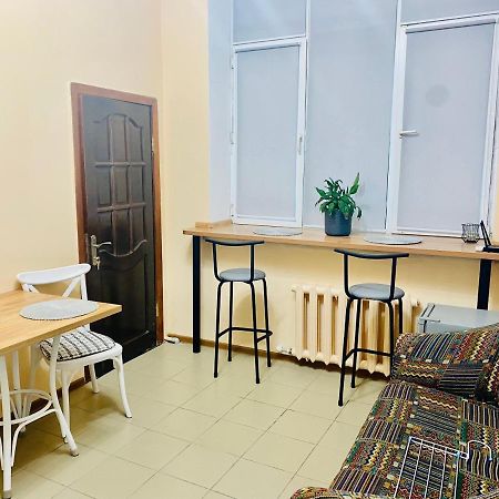 Like Home Rooms Alma-Ata Buitenkant foto